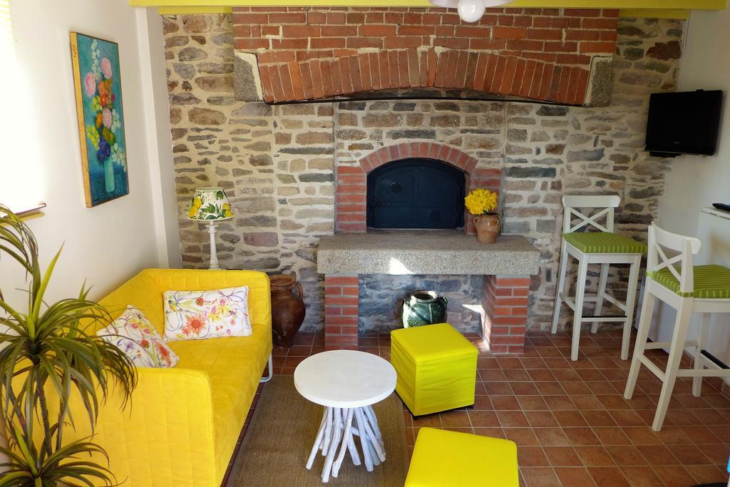 Villa La Boulangerie à Genêts Extérieur photo